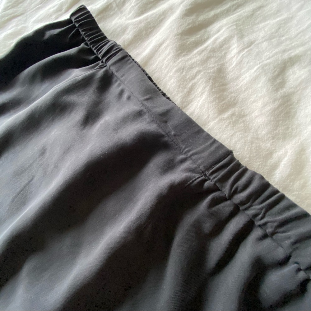 100% Silk Skirt - Picture 2 of 6